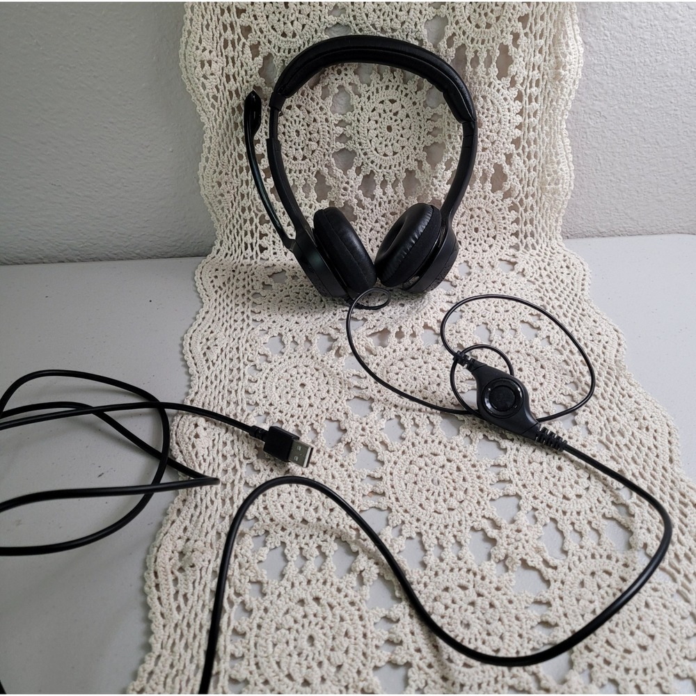 Logitech Stereo USB Headset with Noise Cancelling Microphone H390 Black